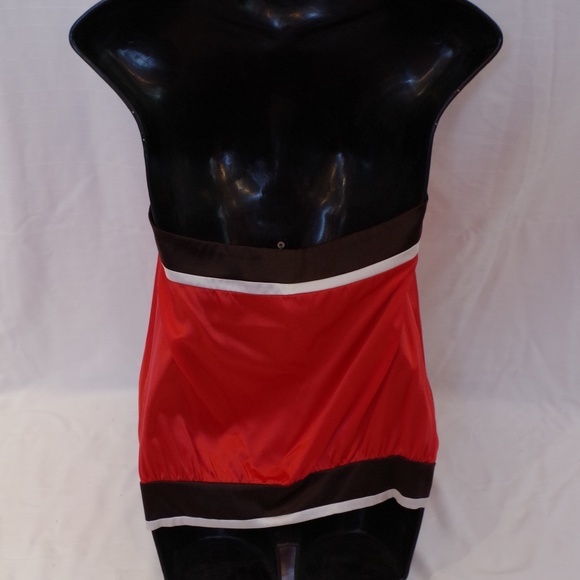 BEBE | Silk Halter with Buttoned Neck and Silk Tie - Picture 3 of 4